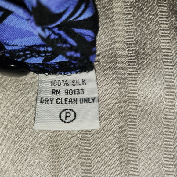 Bob Mackie Wearable Art 100% Silk Long Sleeve Blouse - Picture 4 of 8